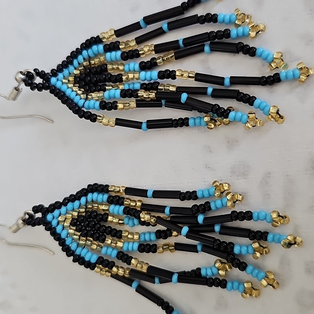 Chic Beaded Fringe Earrings in Black, Blue, and Gold - Picture 3 of 4